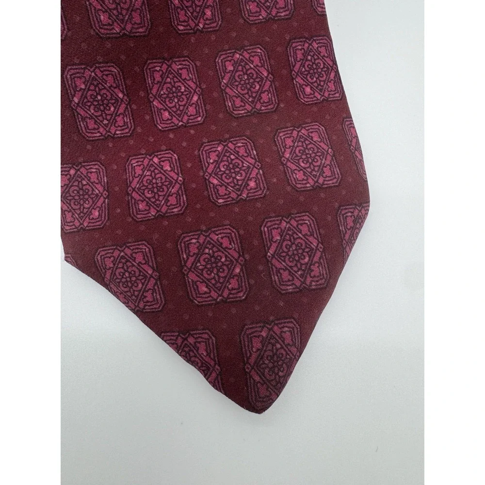 Van Heusen 100% Silk Tie Burgundy Red Geometric Pattern Made in England Classic